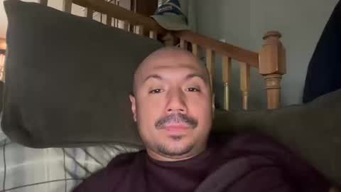 Snapshot of hairyman30000 chatting on 10-11-25, 05:44 hairyman30000 online show from 10-11-25, 05:44