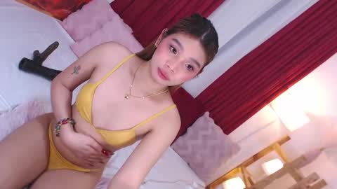 YOUR SIDECHIC HAILEY online show from 01-17-25, 01:24