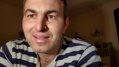 Snapshot of hakfin666 chatting on 12-14-25, 05:35 hakfin666 online show from 12-14-25, 05:35