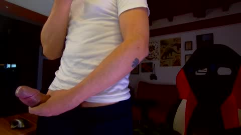 mr hak online show from 11-27-25, 01:46