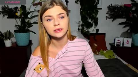 Haley online show from 11-25-25, 08:14