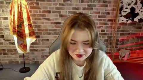 HaleySun online show from 10-14-25, 01:45