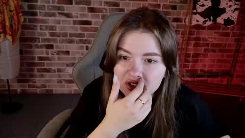 HaleySun online show from 11-03-25, 09:10