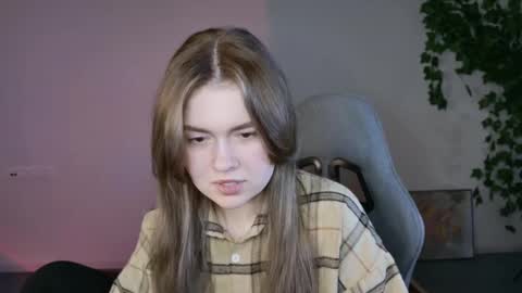 HaleySun online show from 11-11-25, 01:22