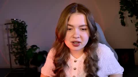 HaleySun online show from 11-22-25, 01:43