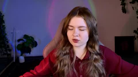 HaleySun online show from 11-26-25, 01:12