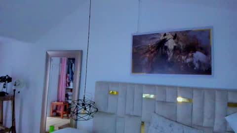 Halie  online show from 11-26-25, 10:27