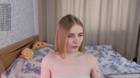 Snapshot of halie_cross chatting on 02-15-25, 04:36 Nellie online show from 02-15-25, 04:36