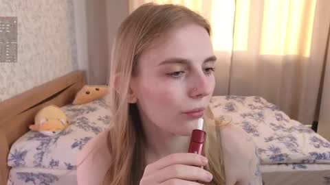 Snapshot of halie_cross chatting on 03-01-25, 04:04 Nellie online show from 03-01-25, 04:04