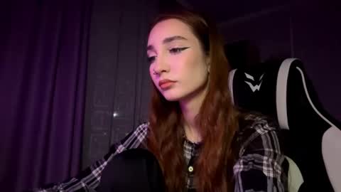 Snapshot of halliemcanaw chatting on 11-23-25, 07:46 Holly online show from 11-23-25, 07:46