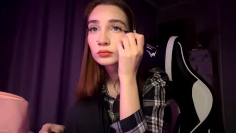 Snapshot of halliemcanaw chatting on 12-01-25, 06:24 Holly online show from 12-01-25, 06:24