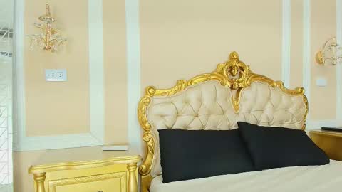 Hallie Stone online show from 02-07-26, 01:48