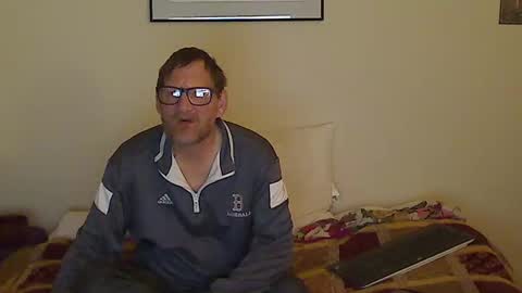 Snapshot of hammerthatthang73 chatting on 10-24-25, 09:17 hammerthatthang73 online show from 10-24-25, 09:17