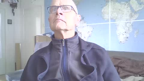 Prefer men 80 online show from 02-24-25, 09:53