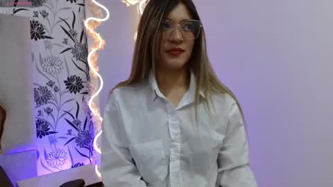 hanaa_tay online show from 09-29-25, 11:37