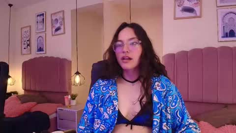 hanabie_ online show from 02-05-26, 03:22