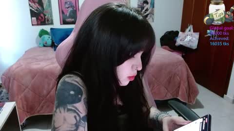 Snapshot of hanamikitty chatting on 09-09-25, 10:42 Madeleine online show from 09-09-25, 10:42