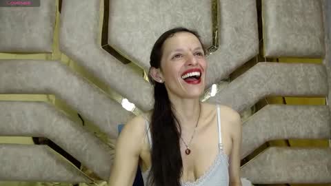 Hana.......Fansly -  content being added daily..  online show from 12-02-24, 08:44