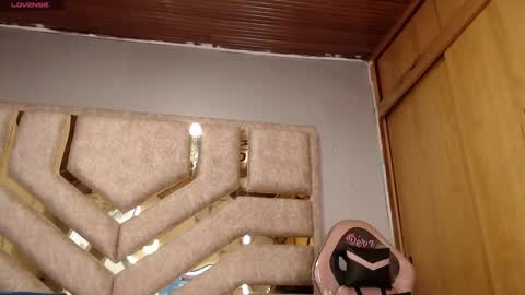 Hana.......Fansly -  content being added daily..  online show from 12-07-24, 09:44