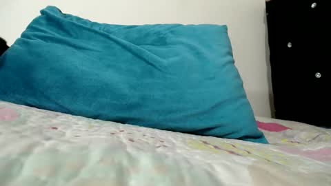 Hana.......Fansly -  content being added daily..  online show from 03-01-25, 06:35