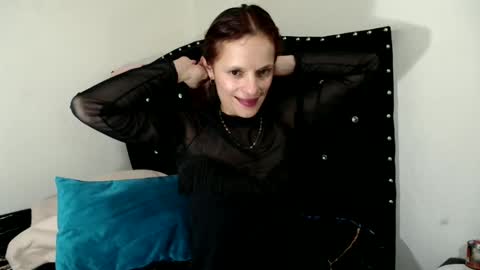 Hana.......Fansly -  content being added daily..  online show from 03-12-25, 09:13