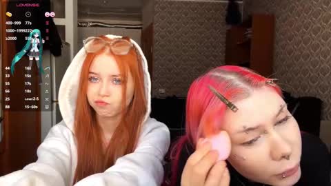 Snapshot of hananocha chatting on 02-18-26, 07:15 Tori and Asuna online show from 02-18-26, 07:15