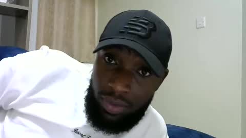 Snapshot of handsome_king30 chatting on 12-17-24, 08:10 handsome king online show from 12-17-24, 08:10