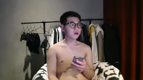 handsome_mannn online show from 01-04-25, 07:13