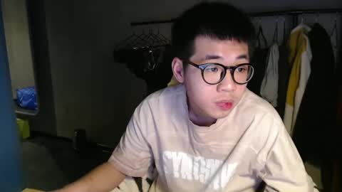 handsome_mannn online show from 01-19-25, 01:32