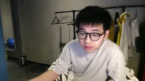 handsome_mannn online show from 02-08-25, 02:04