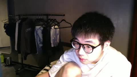 handsome_mannn online show from 02-18-25, 08:36