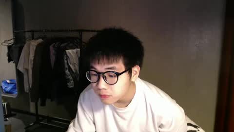 handsome_mannn online show from 02-24-25, 09:09
