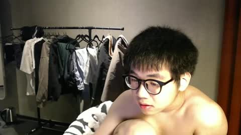 handsome_mannn online show from 02-27-25, 08:20