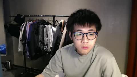 handsome_mannn online show from 02-28-25, 09:55