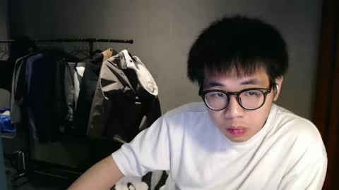 handsome_mannn online show from 03-01-25, 10:42