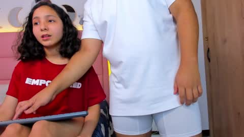 grace and tim online show from 01-06-25, 02:04