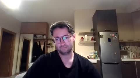 Snapshot of handsome_sasha chatting on 09-24-25, 06:33 Sasha online show from 09-24-25, 06:33