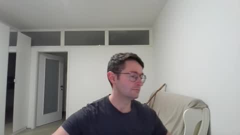 Snapshot of handsome_sasha chatting on 12-05-25, 06:37 Sasha online show from 12-05-25, 06:37