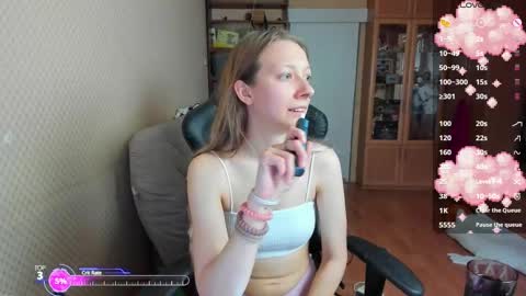 Mila online show from 11-28-25, 06:49