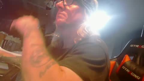 Handystudman online show from 12-18-24, 08:53