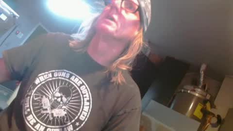 Handystudman online show from 02-16-25, 03:16