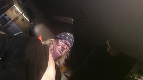 Handystudman online show from 03-06-25, 02:51