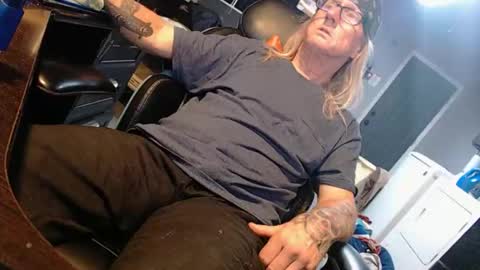 Handystudman online show from 11-10-25, 07:24