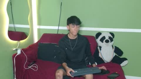 hank_hand online show from 11-17-25, 08:14