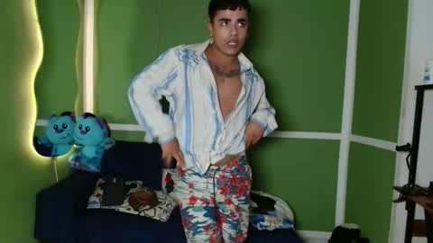 hank_hand online show from 11-20-25, 02:06