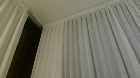 Snapshot of hankitforme chatting on 10-10-25, 11:31 hankitforme online show from 10-10-25, 11:31