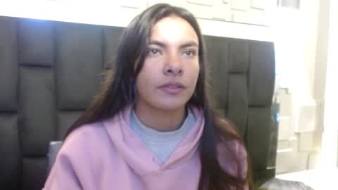 Hanna online show from 10-19-25, 01:23