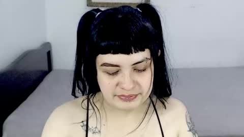 JUANA online show from 10-07-25, 02:42