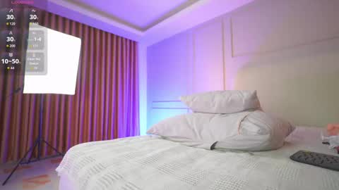 Snapshot of hanna__w chatting on 11-14-25, 03:16 hanna online show from 11-14-25, 03:16