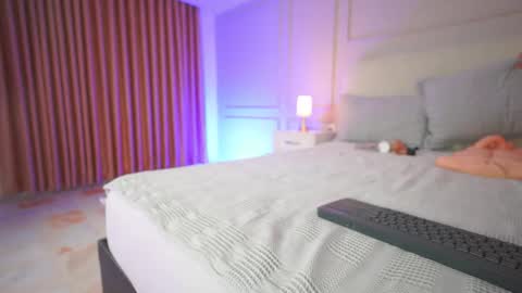 hanna online show from 12-17-25, 01:44